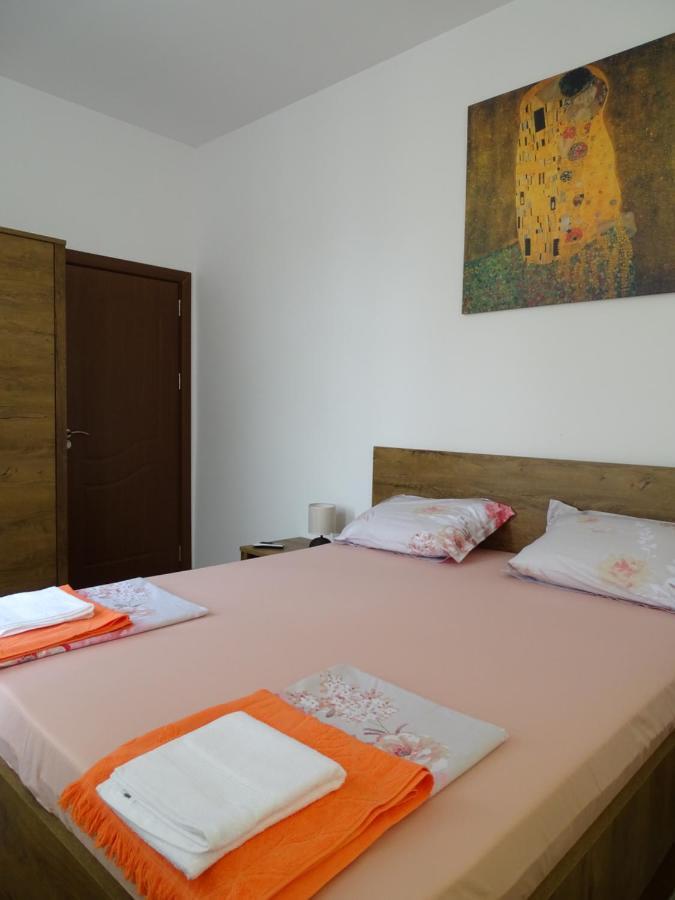 Charming Apartment In The Heart Of The Town Велико Търново Екстериор снимка
