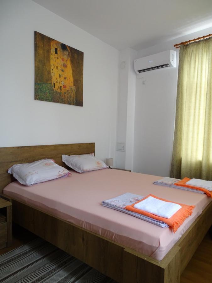 Charming Apartment In The Heart Of The Town Велико Търново Екстериор снимка